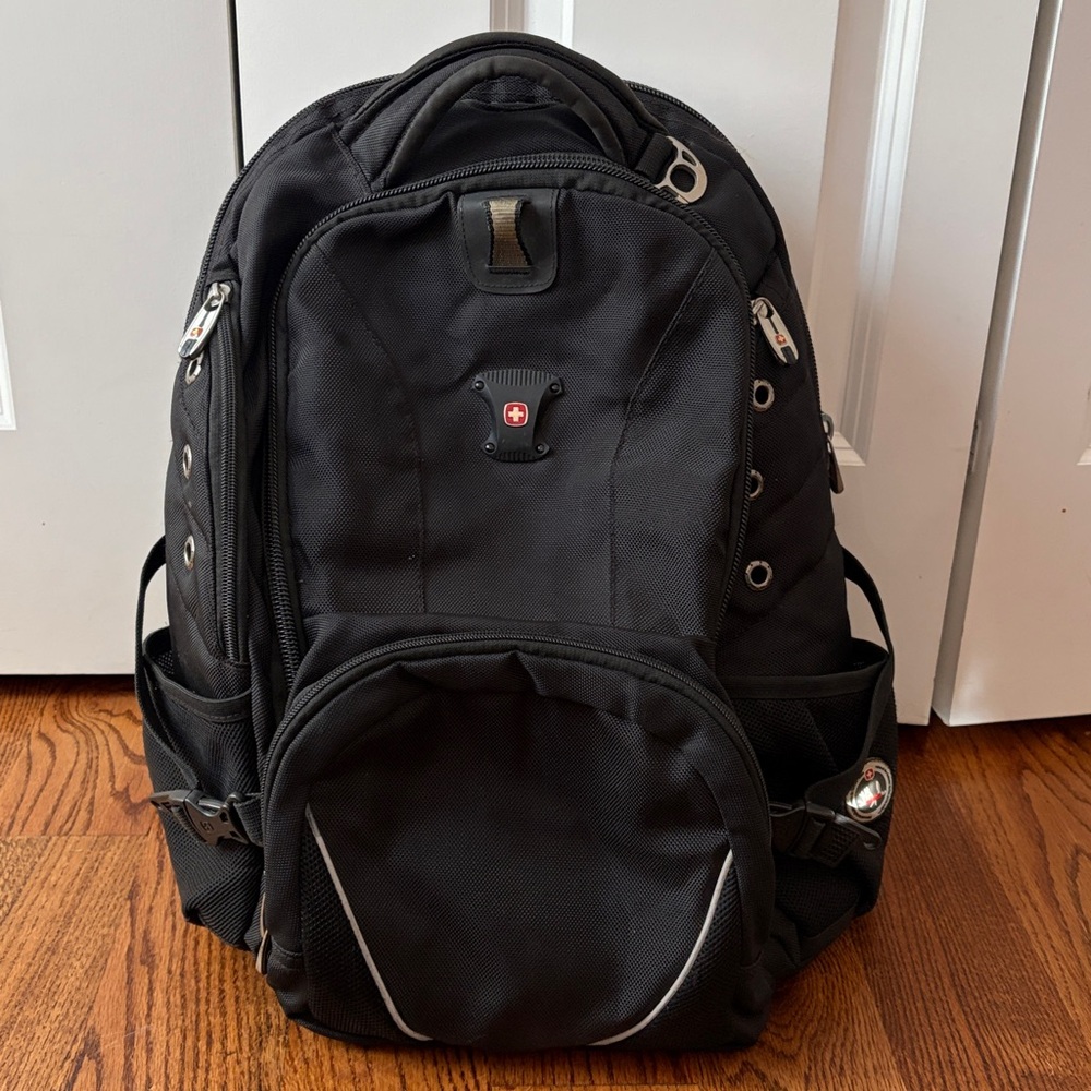 SWISS GEAR Laptop Backpack Airflow Multi Pocket Scan Smart Travel Heavy Duty - Picture 2 of 3